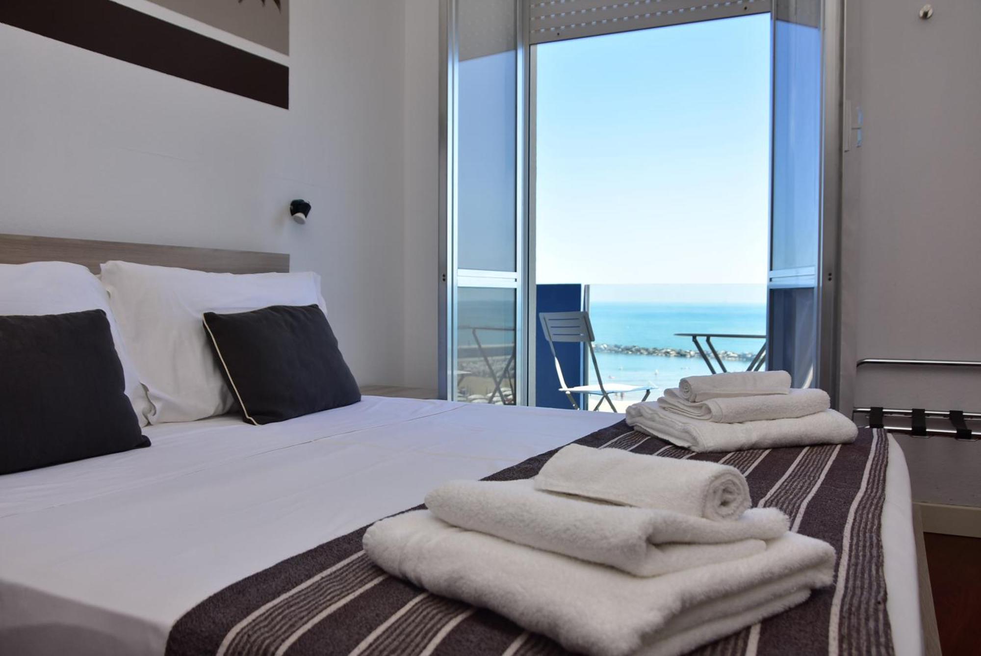 Hotel Al Nuovo Porto Bellaria-Igea Marina Exterior photo